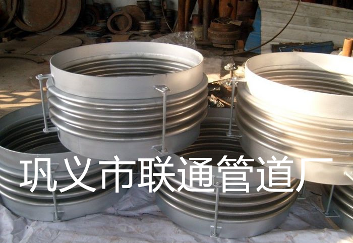 蒸汽波纹补偿器图片